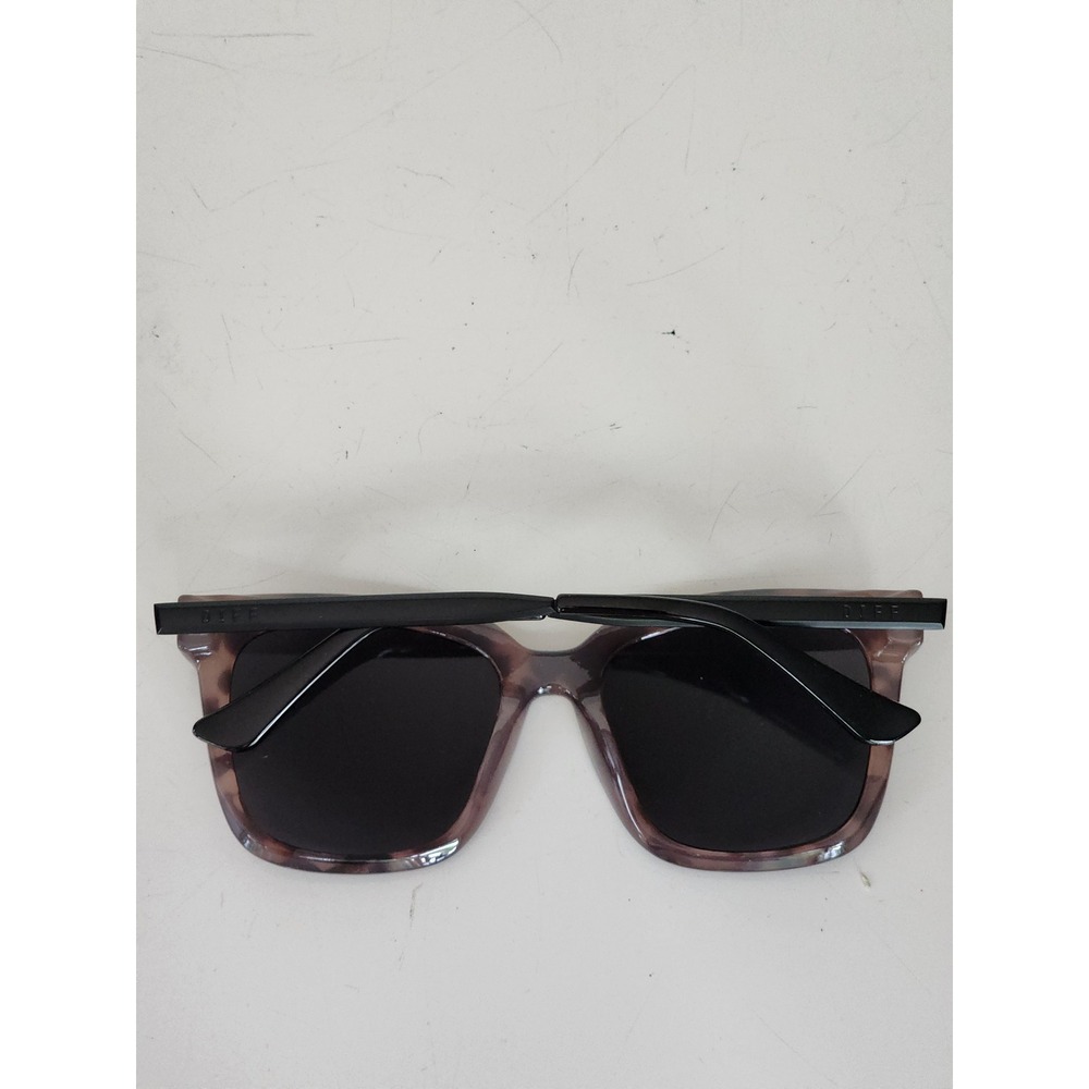 DIFF Hailey Sunglasses Himalayan Tortoise Square Cat Eye DE01-0255-HMGRN NEW - Picture 8 of 10